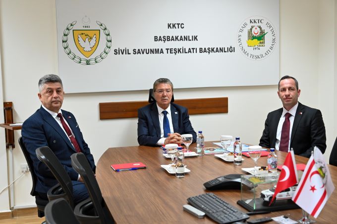 Üstel, olası güvenlik riskleri için Sivil Savunma ile görüştü