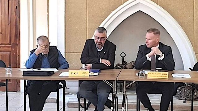 Ortak uyarı: Üsler adayı hedef yapıyor