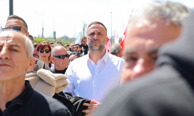 Çeler’den hükümete ağır sözler: “Demokrasi rafa kaldırıldı”