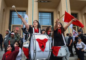 Barikatlar aşıldı, halk Meclis’e girdi: Bu sadece maaş değil, yılların hesabı!