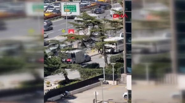 Son dakika: İstanbul’da İsrail Konsolosluğu önünde silahlı çatışma