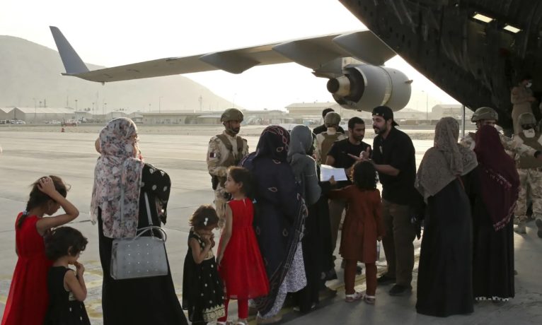 Donald Trump yönetiminden tartışmalı plan: 400’ü çocuk Afganlar Kongo’ya gönderilebilir