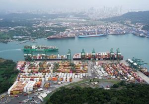 Hürmüz krizi Panama’yı vurdu: Kanaldan geçiş 4 milyon dolara dayandı