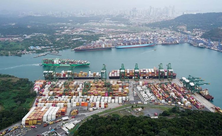 Hürmüz krizi Panama’yı vurdu: Kanaldan geçiş 4 milyon dolara dayandı