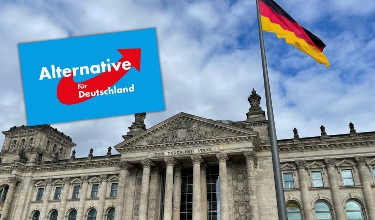 Almanya’da AfD ilk kez zirvede