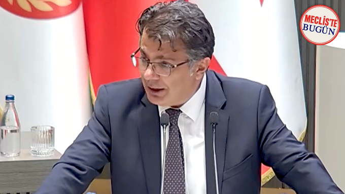 Akansoy: “Yolsuzluk skoru 24’e düştü, toplumun yüzde 90’ı ülkenin yanlış yöne gittiğini söylüyor”