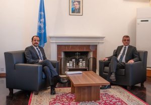 Erhürman ile Hristodulidis görüşmesi başladı