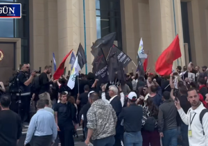 Yarım saatlik ültimatom: “Ya karar geri çekilecek ya istifa” | Çekilmezse kitle Meclis’e girecek