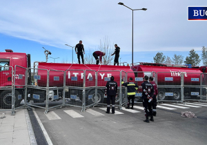 Külliyede olağanüstü güvenlik: Meclis çevresi bariyer ve itfaiye araçlarıyla kapatıldı