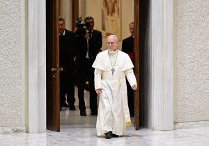 Papa Leo, Trump’a yanıt verdi: “Korkum yok, barışı savunmaya devam edeceğim”