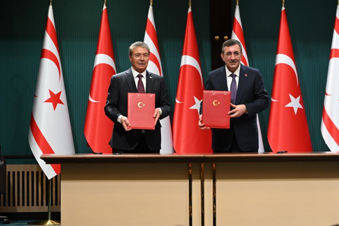 Üstel’den Ankara’da seçim çıkışı: “Seçimlerin zamanına meclisteki siyasi irade karar verecek!”