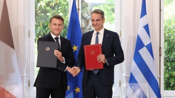 Yunanistan ile Fransa arasında 9 anlaşma imzalandı