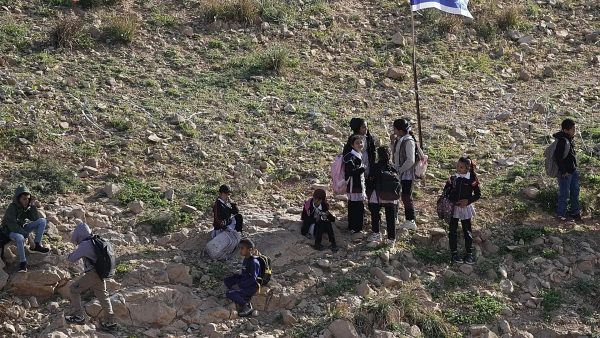 AB’den İsrailli yerleşimcilere yaptırım