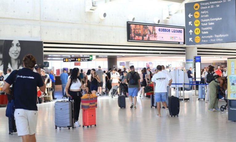 Kıbrıs uçuşlarında bilet fiyatları yükseldi