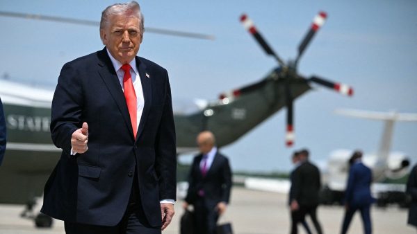 Trump’tan AB araçlarına yeni gümrük darbesi