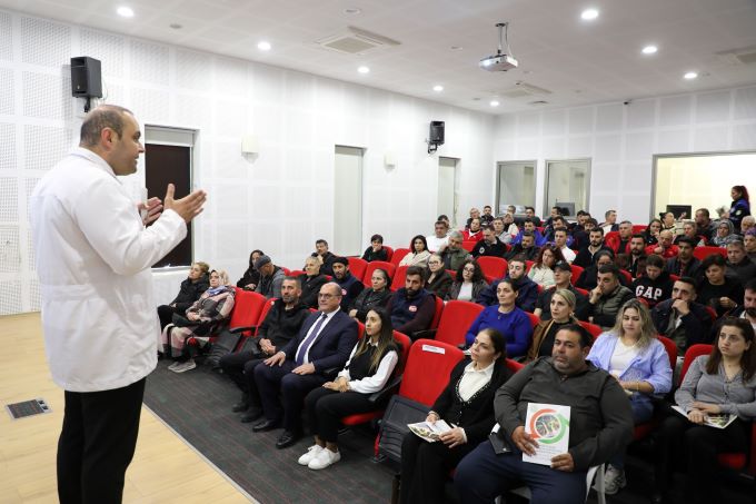 Değirmenlik Akıncılar Belediyesi işletmelere gıda güvenliği ve hijyen eğitimi verdi