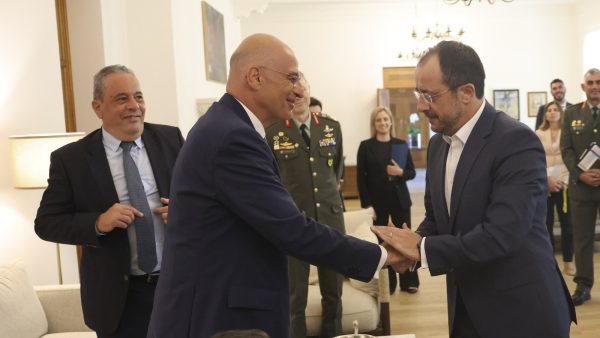 Hristodulidis Atina’da Dendias ile görüşecek