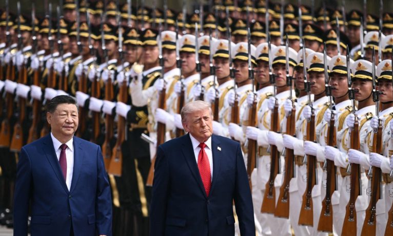 Trump ve Şi Pekin’de buluştu: “2026 ilişkilerde yeni sayfa olsun”