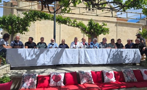 İsrailli yatırımcının Trozena projesine muhtardan savunma