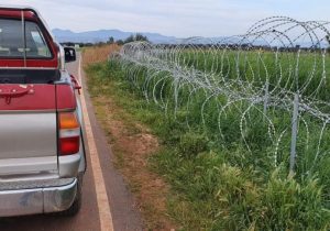 Ara bölgeden dört kişiyi geçirdiği iddiasıyla tutuklandı