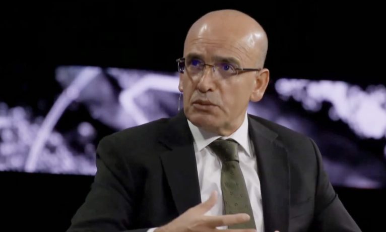 Londra’da ‘mutlak butlan’ şoku: Yabancı yatırımcılar Şimşek ve Karahan’ın toplantısını terk etti