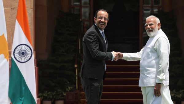 Kıbrıs ile Hindistan arasında savunma ve ulaşım işbirliği