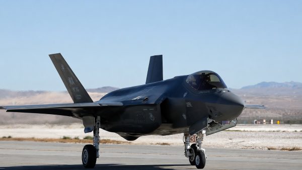 Yunan-Amerikalı vekillerden Türkiye’ye F-35 ve F110 motoru tepkisi