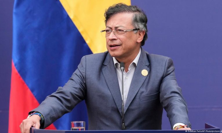 Seçim öncesi kritik barış adımı: Kolombiya’da gerilla sembolik törenle silah bıraktı