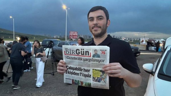 Gazeteci İsmail Arı ilk duruşmada tahliye edildi