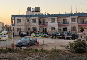 İngiliz Üsleri’nde korkunç olay: İki çocuk araçta ölü bulundu