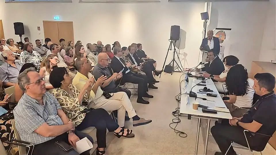 Akansoy: “Geçmişin statik ezberleri ile gelecek inşa edilemez”
