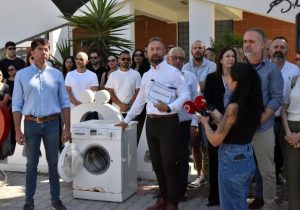 Maviş: “Yalanlar bugün Meclis’te konuşuldu, doğrular yarın mahkemede konuşulacak”