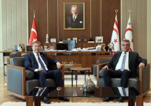 Erhürman, Üstel ile görüştü; Siyasi Partiler Konseyi yarın toplanacak