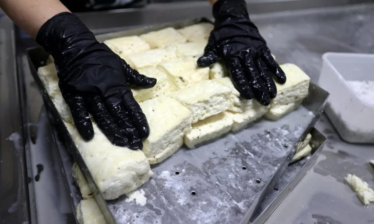 Hellimde PDO kavgası: Üreticiler standardın gevşetilmesine karşı