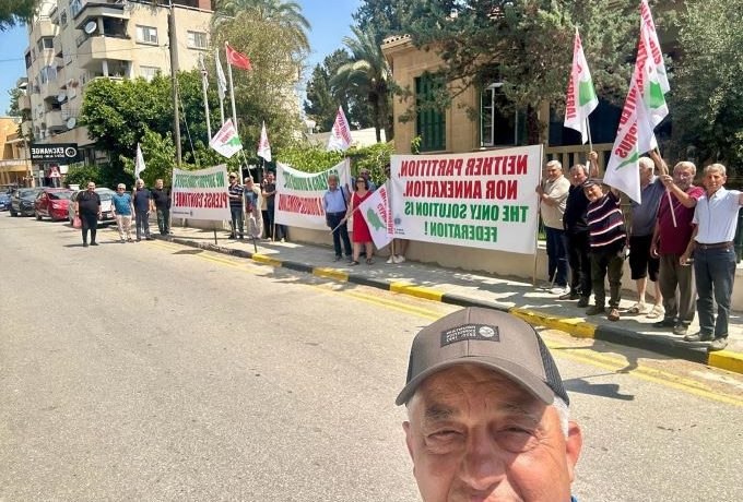 Barış Derneği, Holguin’e federal çözüm konusundaki kararlılığını yineledi