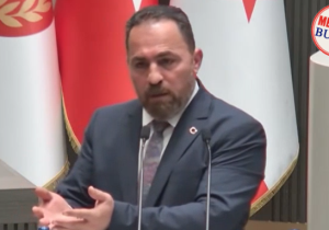 Çavuş “altın yıl” dedi, Kürşat yanıtladı: “Cypfruvex’in borcunu sordum, gargaraya getirdiniz”