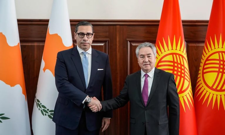 Kırgızistan’dan Kıbrıs’a Rusya yaptırımı uyarısı