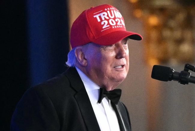 Trump’tan Anayasa’ya meydan okuyan 2028 çıkışı: “Bir kez daha aday olacağım”