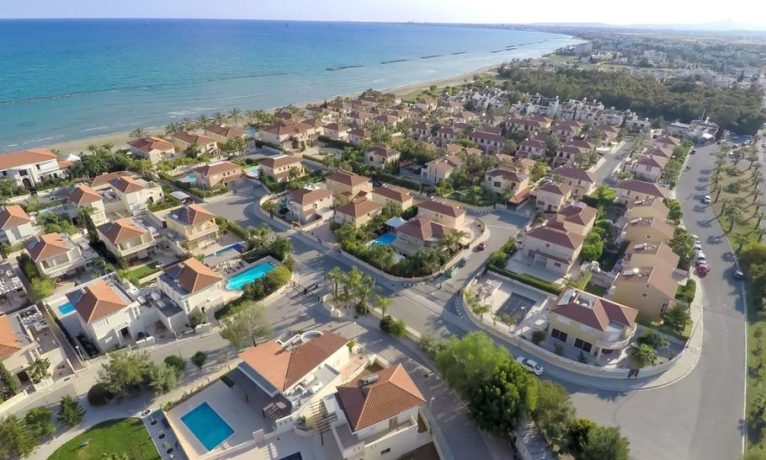 Kuzeyde emlakçılık yapan Litvanyalı kadın Fransa’da yakalandı