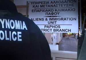 Cyprus Mail: İranlı babanın sınır dışı edilmesi polisin en acımasız eylemi olabilir