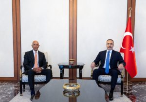 Hakan Fidan, ABD’nin Ankara Büyükelçisi Tom Barrack’la görüştü