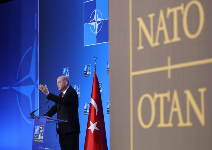 Erdoğan’dan NATO’da AB mesajı: “Müttefiklerin dışlanması suni bölünme yaratır”