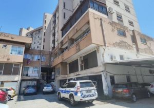 Larnaka’da 90 Kıbrıslı Türk taşınmazı için “tehlikeli yapı” incelemesi