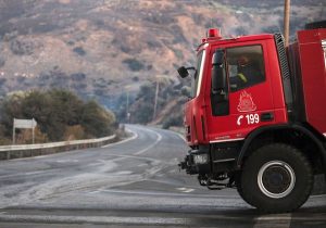 Yunanistan’daki yangınlarda üç itfaiyeci hayatını kaybetti
