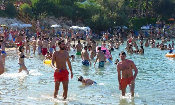 Tatil Kıbrıs’ta da lüks oldu: Her dört kişiden birinin bir haftalık tatile gücü yetmiyor