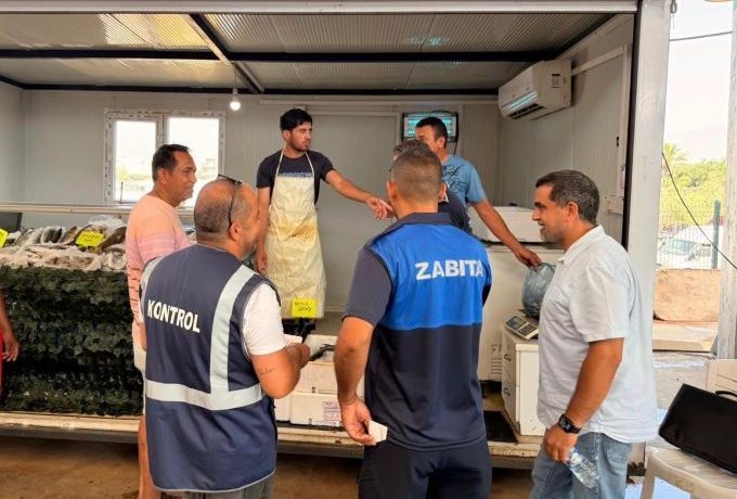 Lefkoşa Merkez Pazarı’nda balık denetimi: 7 kilogram çözündürülmüş hamsiye el konuldu