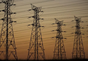 Güneyde de elektrik sistemi alarmda: Yeni kesintileri önlemek için zamanla yarış