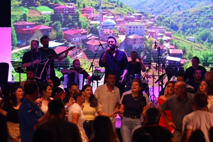 İskele’de 30’uncu Karadenizliler Gecesi: Kemençe, horon ve dayanışma festival alanına taşındı