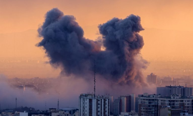 ABD İran’ı yedinci gece vurdu: Tahran’dan geniş çaplı misilleme tehdidi