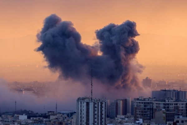 ABD İran’ı yedinci gece vurdu: Tahran’dan geniş çaplı misilleme tehdidi